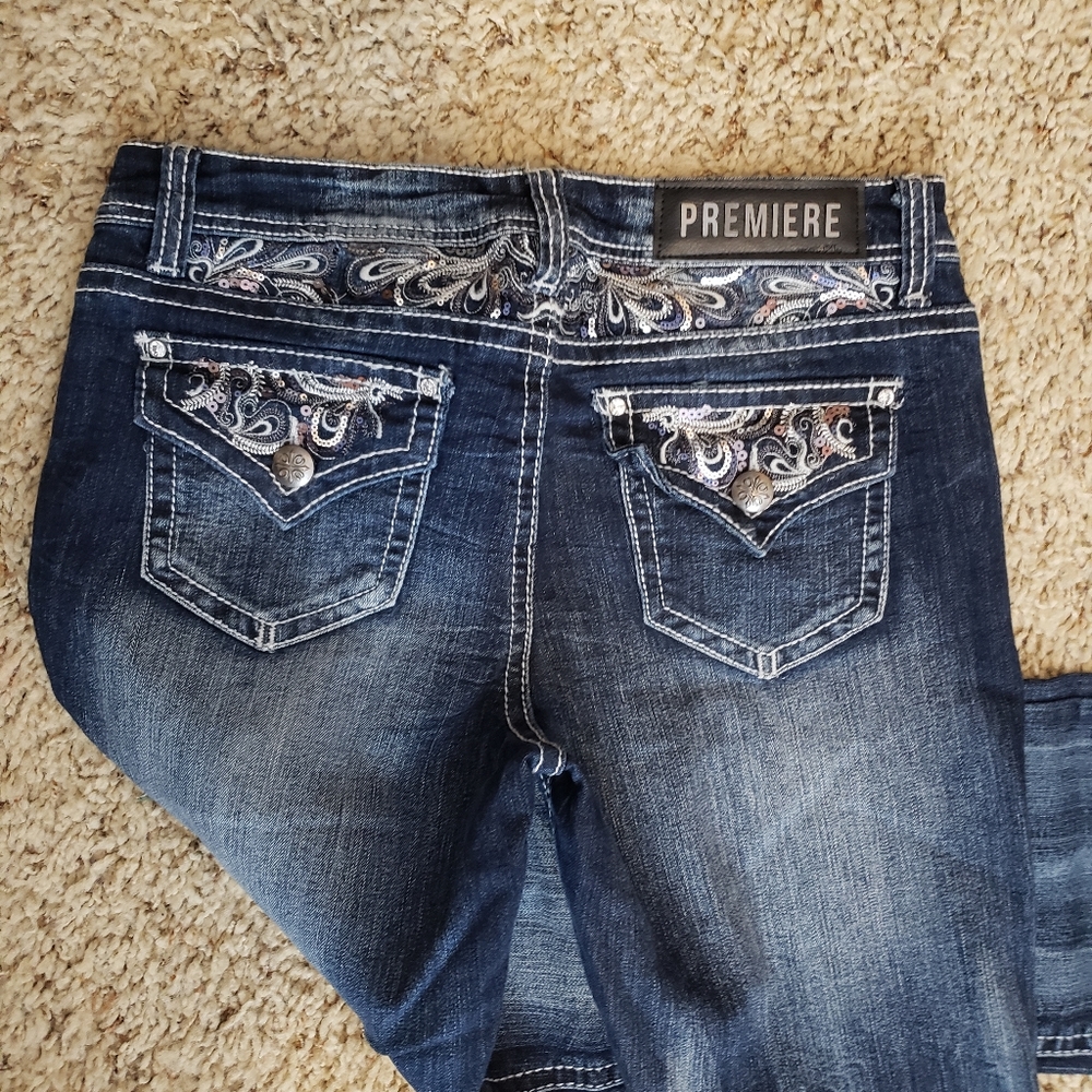 pants inseam is 32"